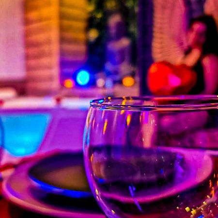 Eden Spa Et Cinema قلعة بري-كومت-روبير المظهر الخارجي الصورة