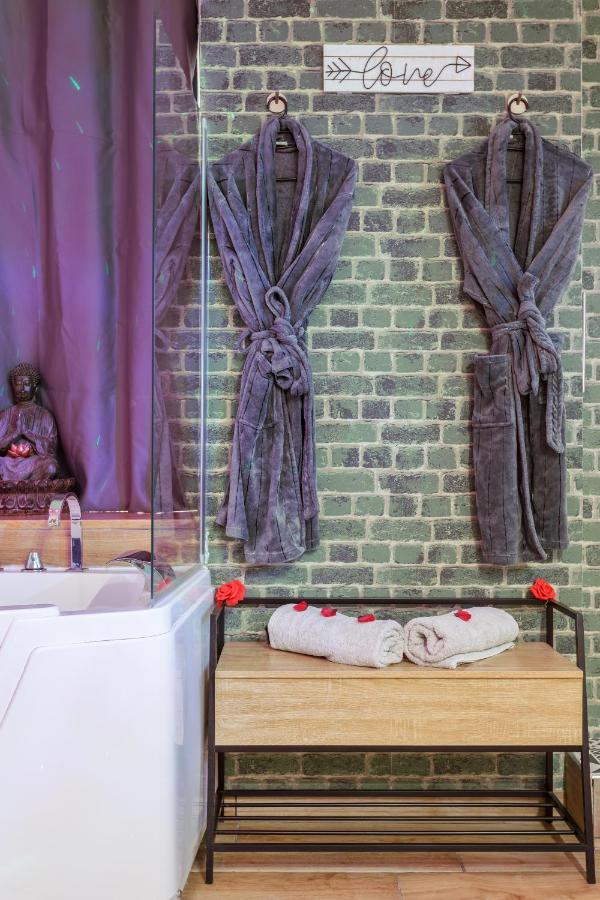 Eden Spa Et Cinema قلعة بري-كومت-روبير المظهر الخارجي الصورة